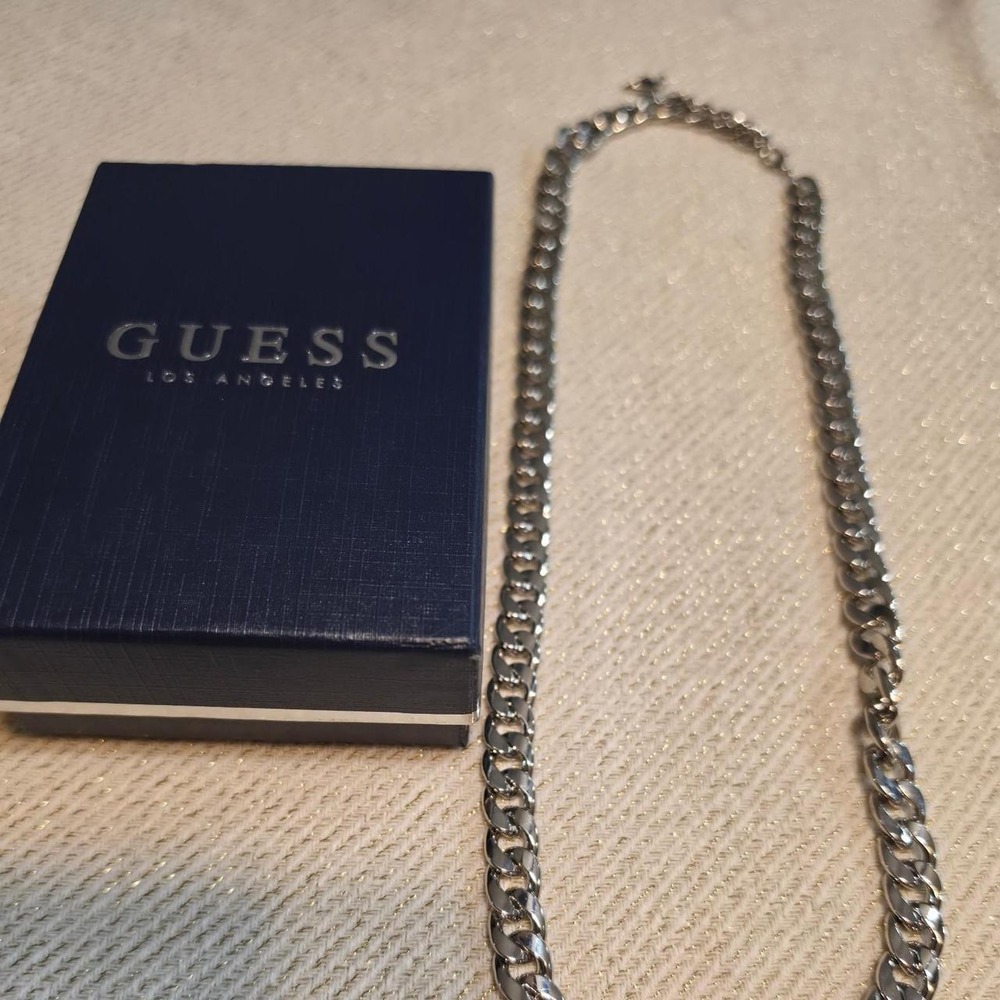 Guess silver chain necklace'